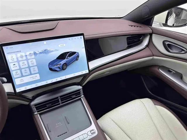 BYD Seal 07 DM-i — Фото автомобиля 15