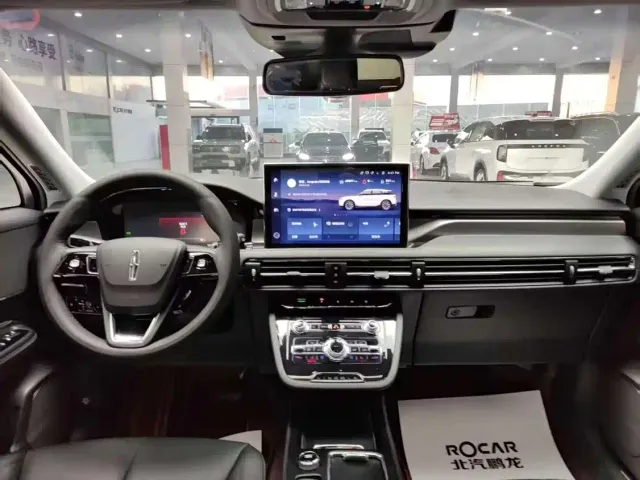 Lincoln Adventurer NEV — Фото автомобиля 7