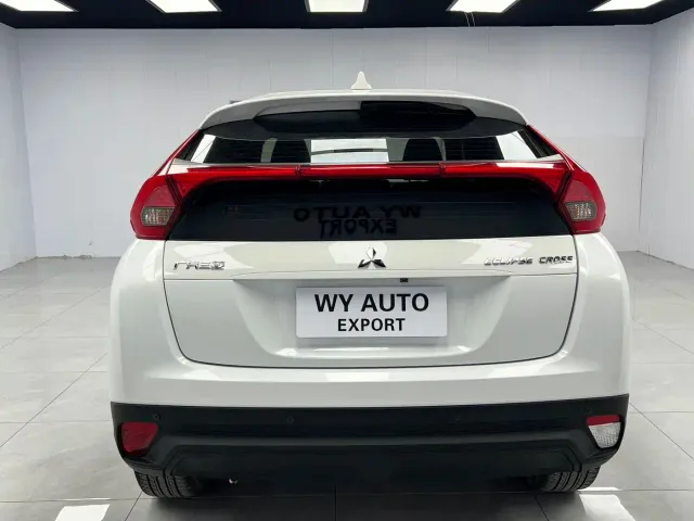 Mitsubishi Eclipse Cross — Фото автомобиля 4