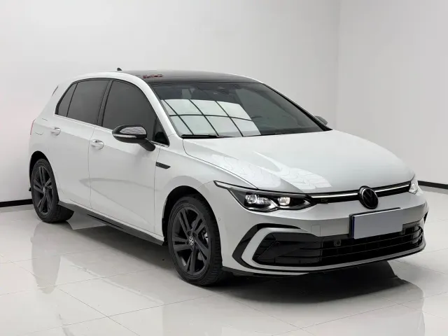 Volkswagen Golf — Фото автомобиля 3