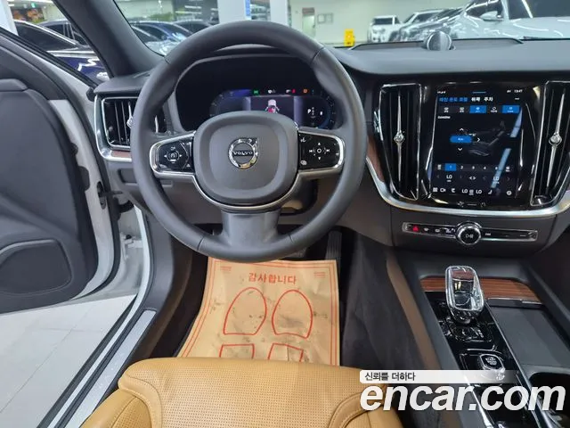 Вольво V60 V60 Cross Country 2 поколение B5 Ultimate AWD — Фото автомобиля 7