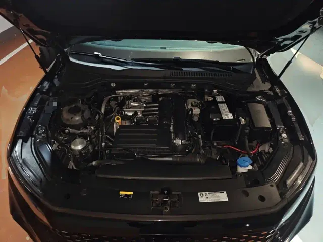 Volkswagen Passat — Фото автомобиля 16