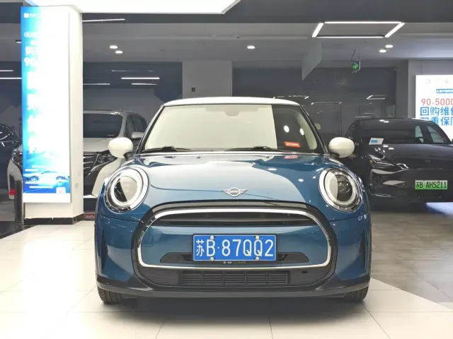 MINI Hatch — Фото автомобиля 2