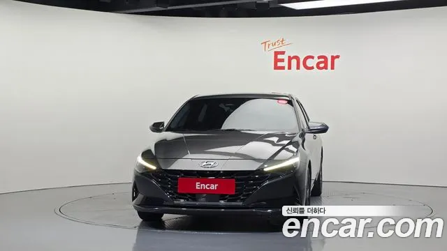 Hyundai Avante CN7 — Фото автомобиля 3