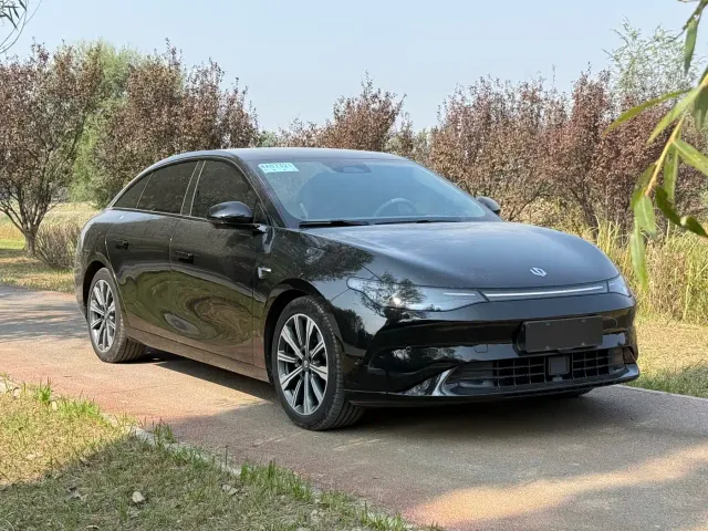 Leapmotor C01 — Фото автомобиля 3