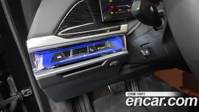 BMW 7-Series — Фото автомобиля 18