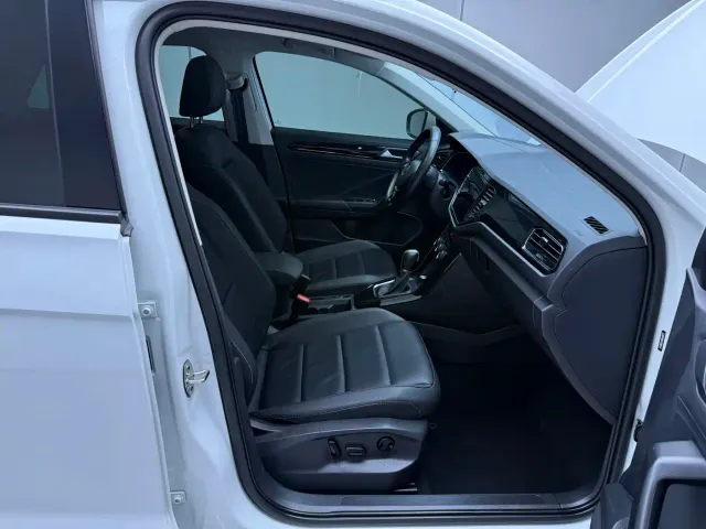 Volkswagen T-Roc — Фото автомобиля 21