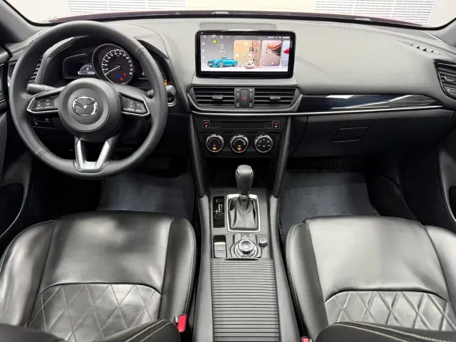 Mazda CX-4 — Фото автомобиля 10