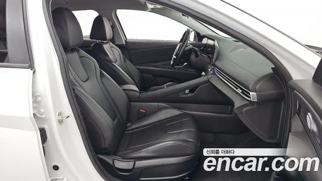 Hyundai Avante CN7 — Фото автомобиля 17