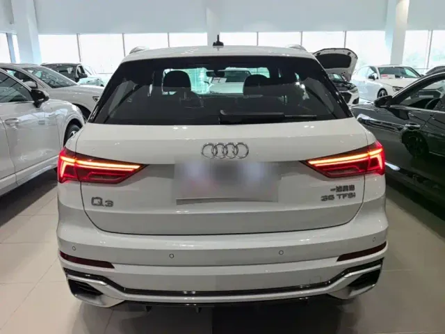 Audi Q3 — Фото автомобиля 5