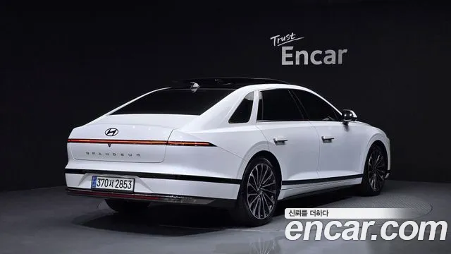 Hyundai Grandeur Grandeur (GN7) 2.5 Бензин 2WD — Фото автомобиля 2