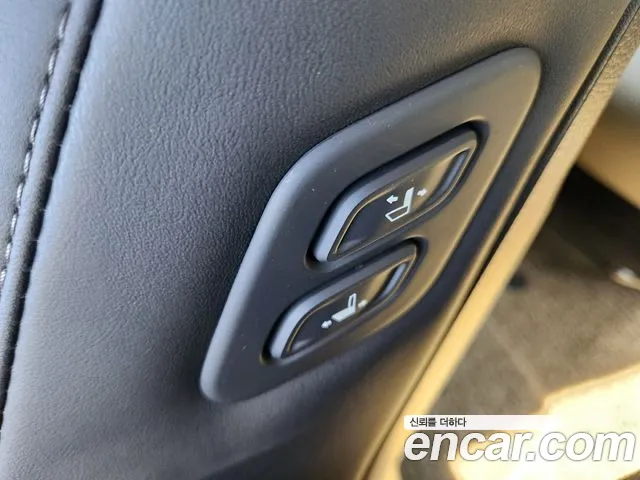 Kia Carnival 4th Gen — Фото автомобиля 16