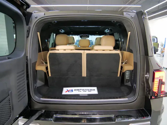 BYD FangChengBao Leopard 8 — Фото автомобиля 18