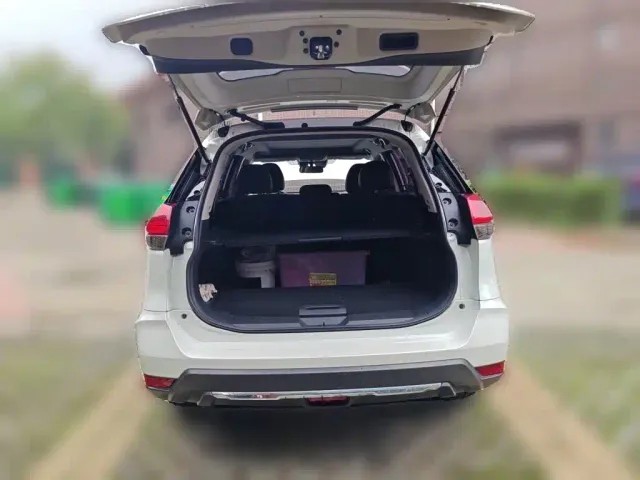 Nissan X-Trail — Фото автомобиля 20