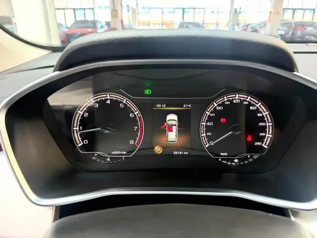 Geely Binyue 2021 1.4T DCT Diamond Edition — Фото автомобиля 14