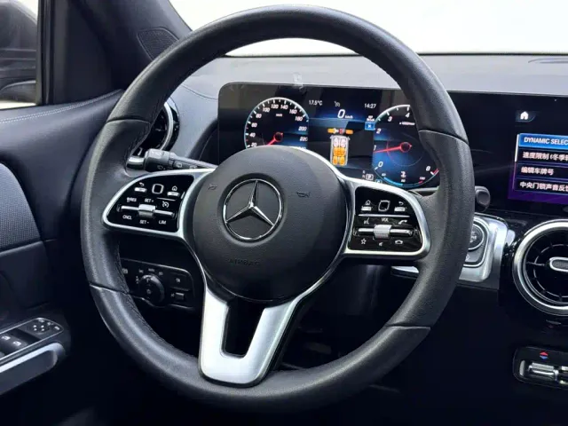 Mercedes-Benz GLB-Class — Фото автомобиля 14