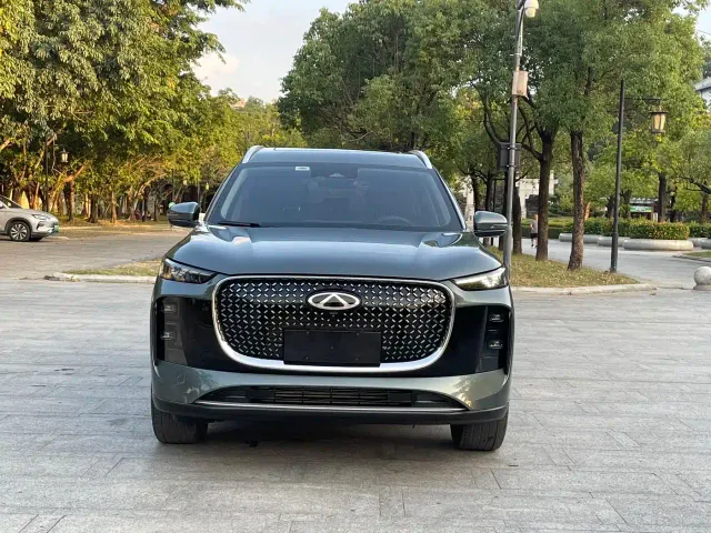 Chery Tiggo 8 PLUS — Фото автомобиля 2