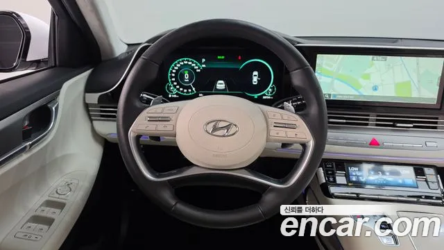 Hyundai Grandeur — Фото автомобиля 12