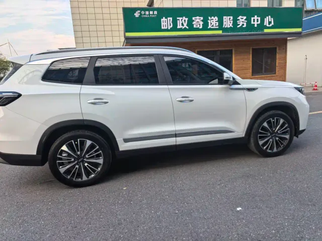 Chery Tiggo 8 PLUS — Фото автомобиля 10