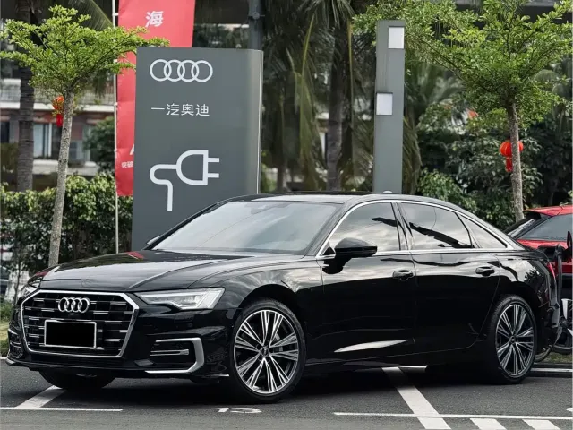 Фотография автомобиля — Audi A6L