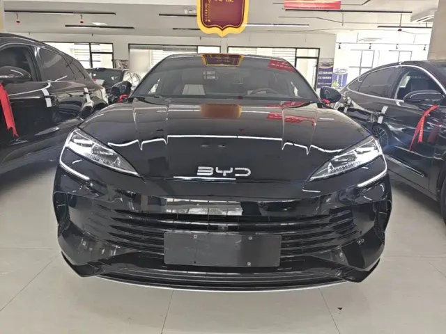BYD Seal — Фото автомобиля 2