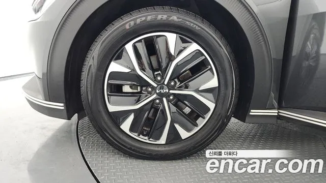 Kia EV6 — Фото автомобиля 3