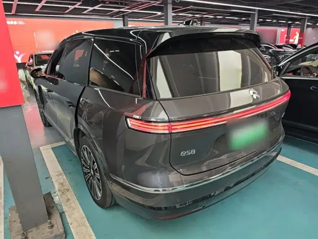 Nio ES8 — Фото автомобиля 4