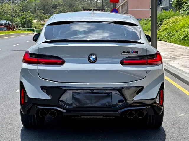 BMW X4 M — Фото автомобиля 11