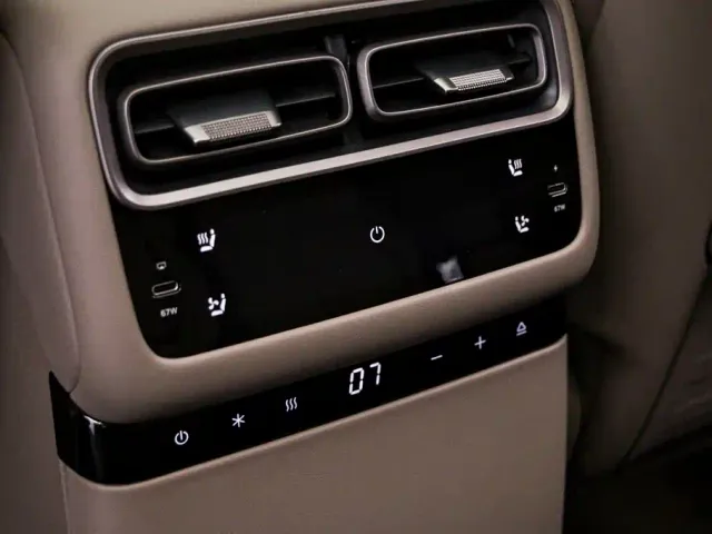Li Auto i6 — Фото автомобиля 16