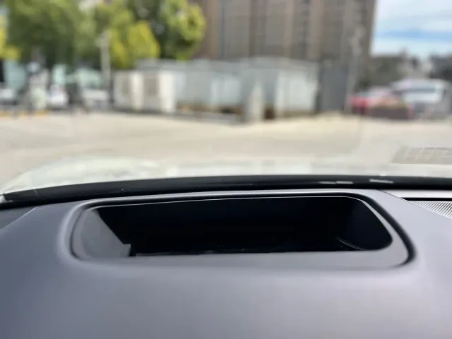 Xiaomi SU7 — Фото автомобиля 14