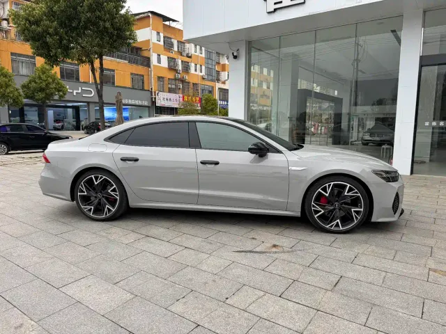 Audi A7L — Фото автомобиля 6