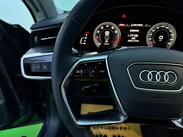 Audi A7L — Фото автомобиля 18