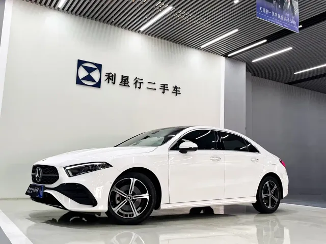 Фотография автомобиля — Mercedes-Benz A-Class
