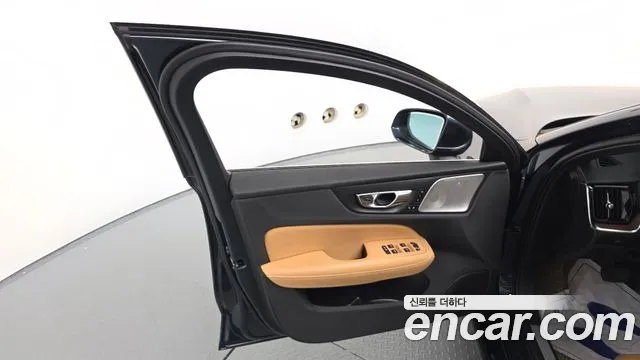 Вольво S60 S60 третьего поколения B5 Ultimate Bright — Фото автомобиля 18