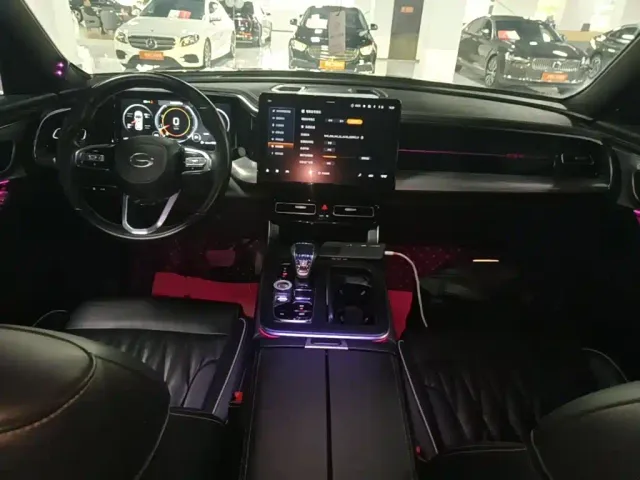 GAC Trumpchi GS8 — Фото автомобиля 9