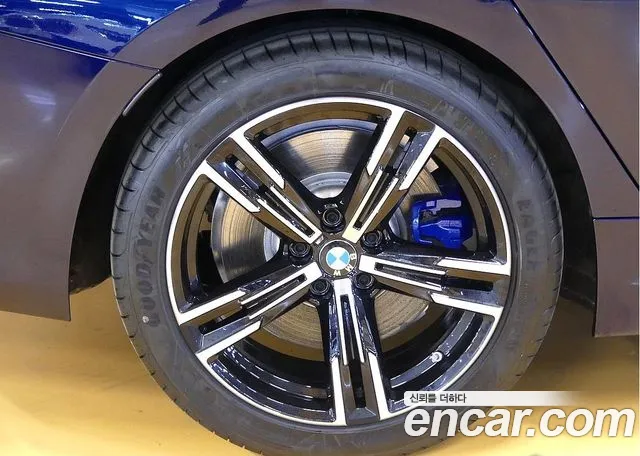 BMW 3-Series 3 серия (G20) 320i M Sport — Фото автомобиля 5