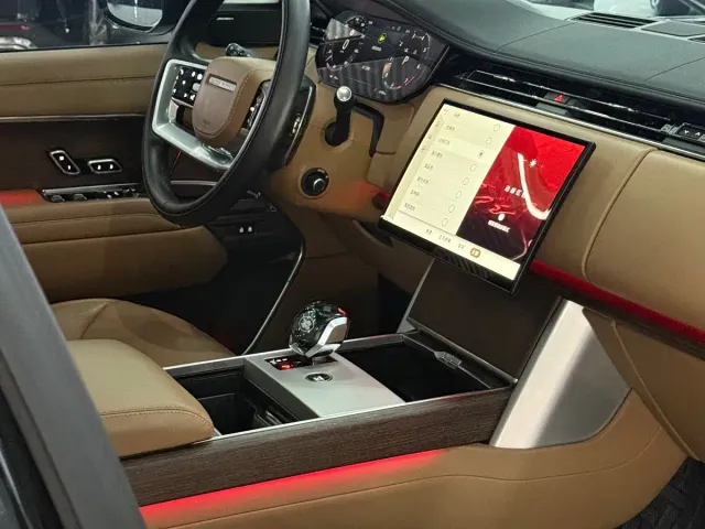 Land Rover Range Rover — Фото автомобиля 4