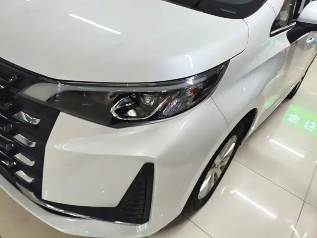 GAC Trumpchi M6 — Фото автомобиля 23