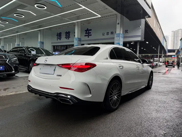 Mercedes-Benz C-Class — Фото автомобиля 20