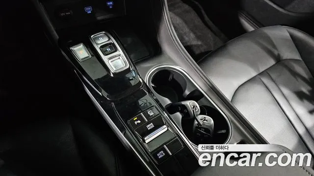 Hyundai Sonata — Фото автомобиля 19