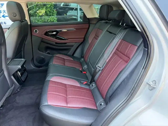 Land Rover Range Rover Evoque — Фото автомобиля 12