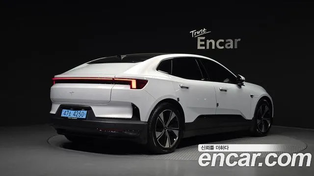 Polestar Polestar 4 — Фото автомобиля 2