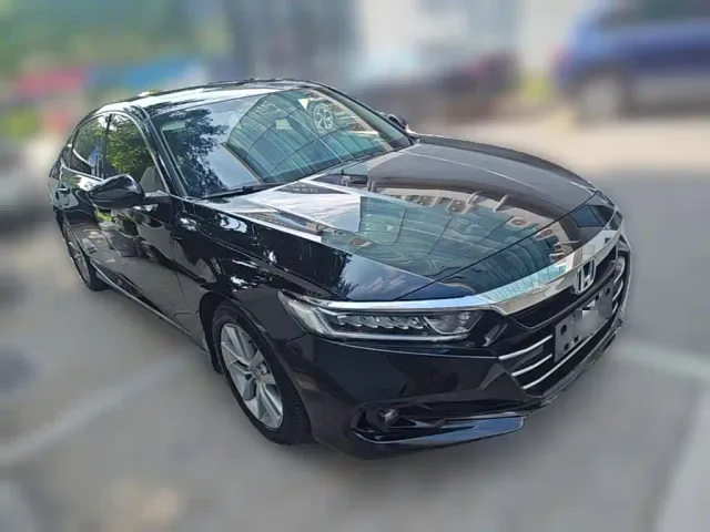 Honda Accord — Фото автомобиля 5