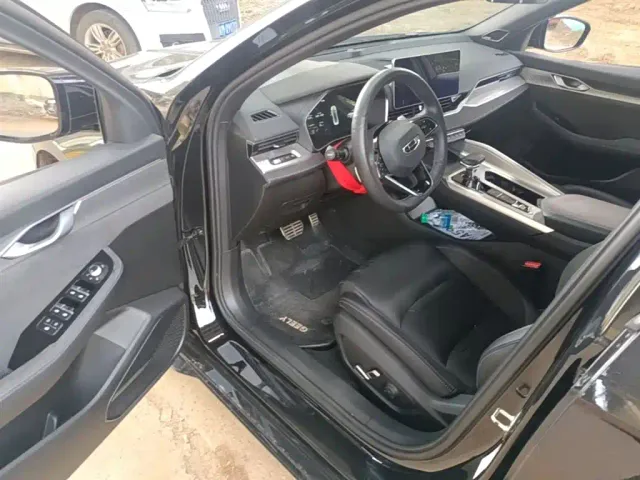 Geely Xingrui — Фото автомобиля 15