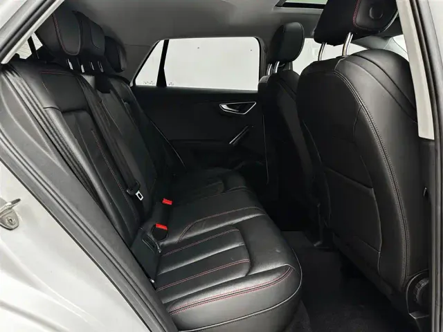Audi Q2L — Фото автомобиля 14