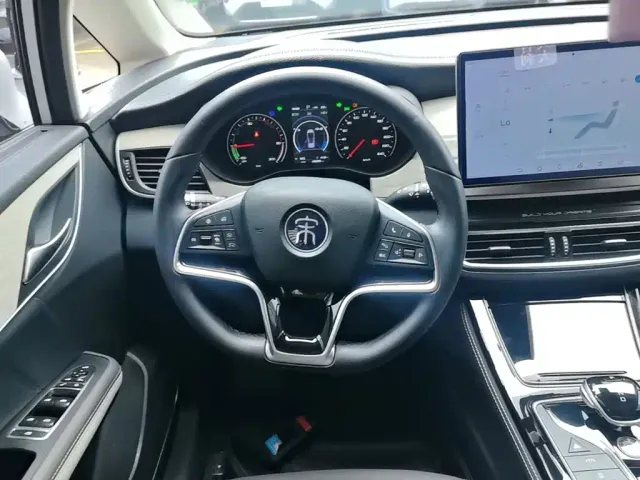BYD Song MAX — Фото автомобиля 10