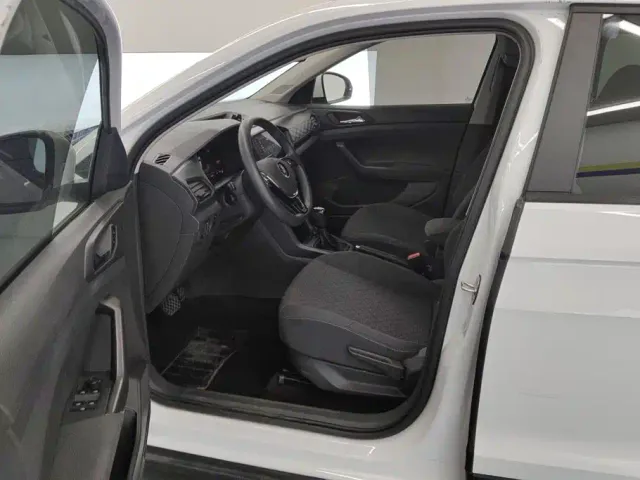 Volkswagen T-Cross — Фото автомобиля 9