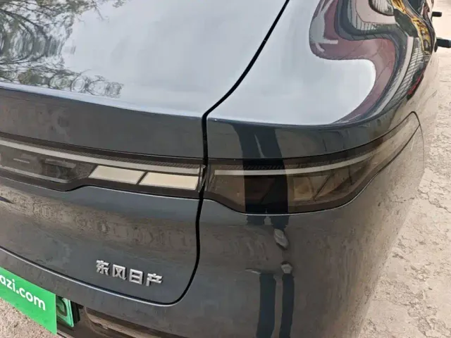 Nissan N7 — Фото автомобиля 7