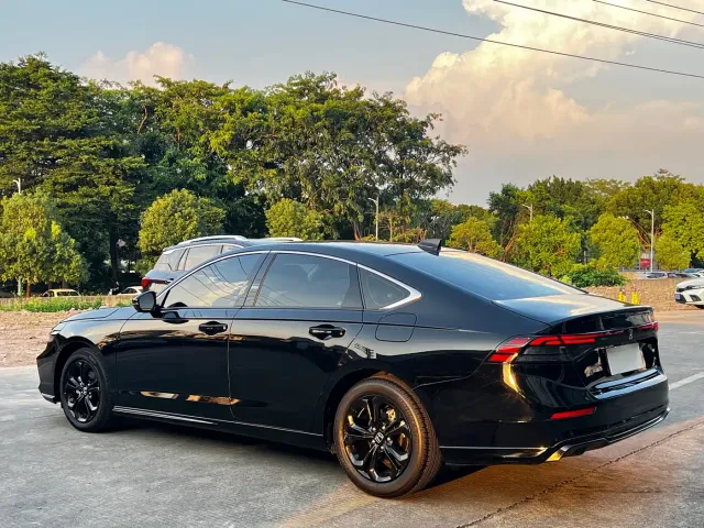Honda Accord — Фото автомобиля 9