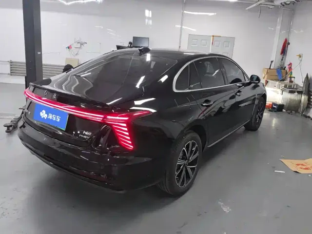 Hongqi H5 PHEV — Фото автомобиля 3